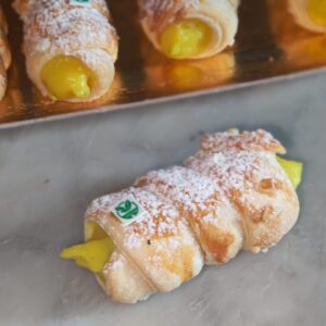 VEGAN: Cannolino alla crema di pistacchio
